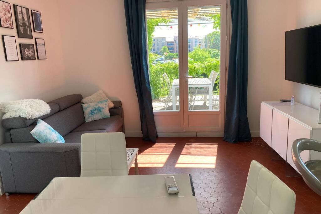 Petite Maison De Charme - Le Jardin Secret D'Alice Roquebrune-sur Argens Bagian luar foto